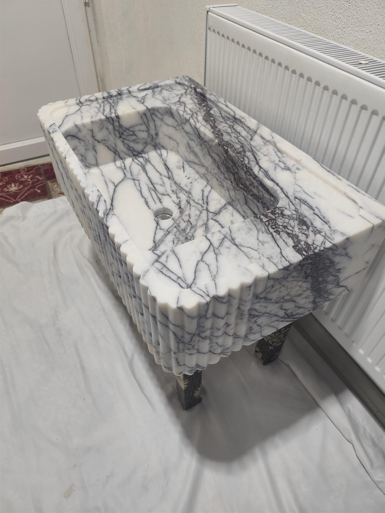 Lilac Marble Fluted Sink, Luxury Wall Mounted Washbasin, Purple Veined Stone Vanity