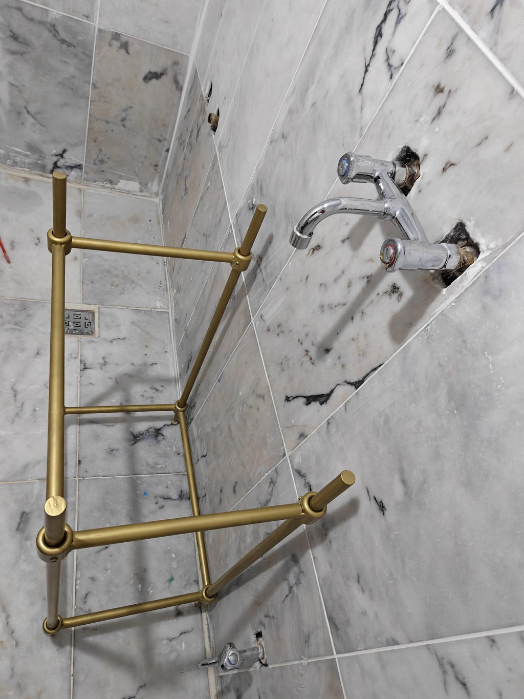 Custom Gold Painted Iron Marble Sink Stand, Luxury Vanity Console Legs (Custom Fit)